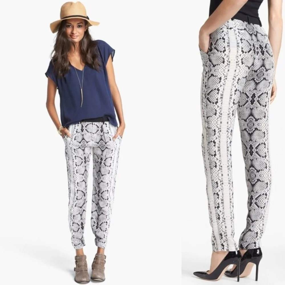 Nanette Lepore 100% Silk Snakeskin Pants Sz 8 Statement Rocker Edgy Contemporary